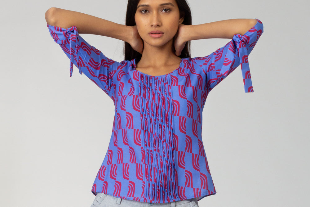 Accordion Tie Sleeve Printed Top