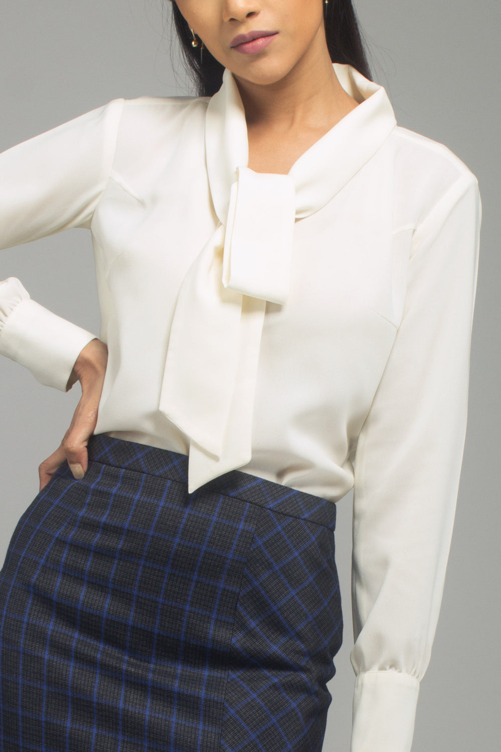 Isle Pussybow Blouse