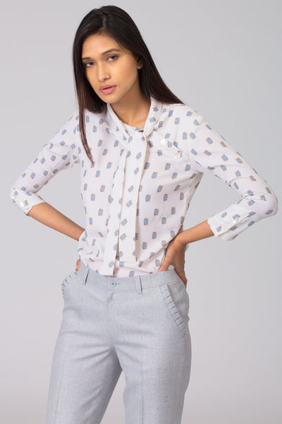 Smart and stylish women's formal pants and trousers for office. Shop online for plus size formal trousers and pants at www.intermod.in