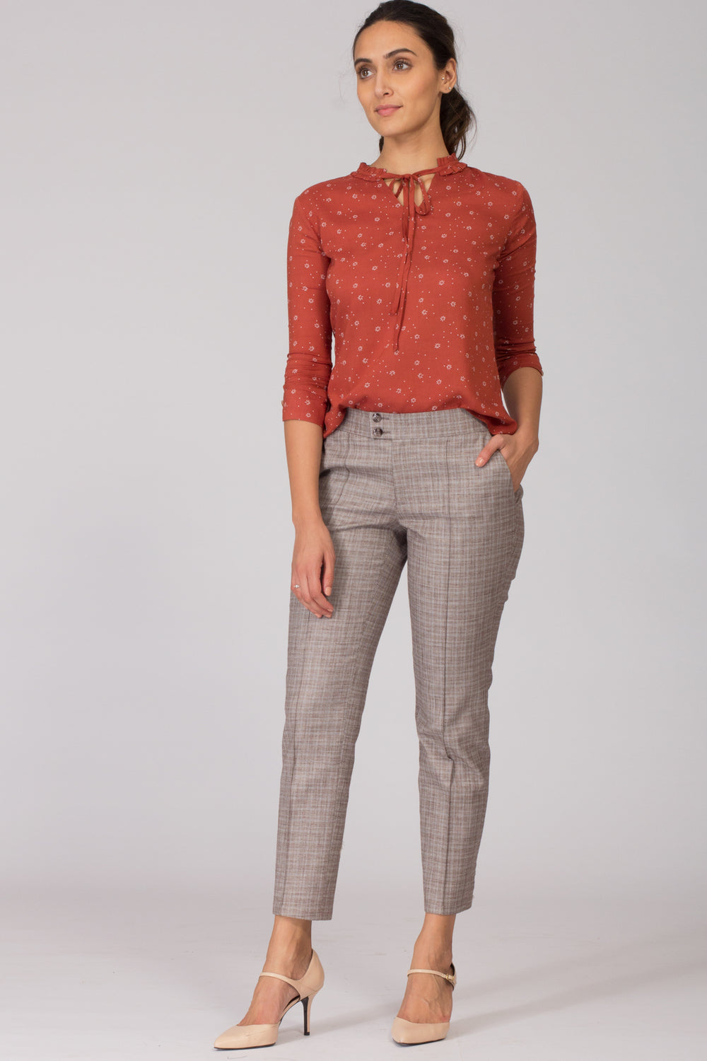 Smart Cotton women's formal pants and trousers for office. Shop online for culottes , trousers, and formal palazzo pants at www.intermod.in